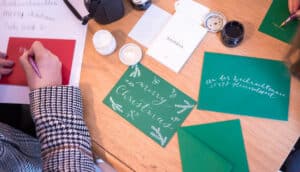 Mit Lettering schöne Weihnachtsgrüße erstellen